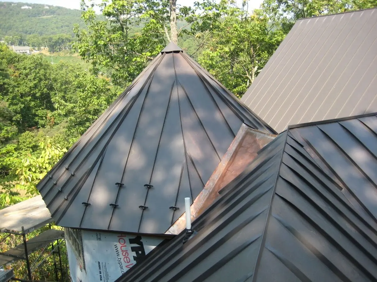 Professional Roof Tarp Installation by Craftsman Roofing in Franklin